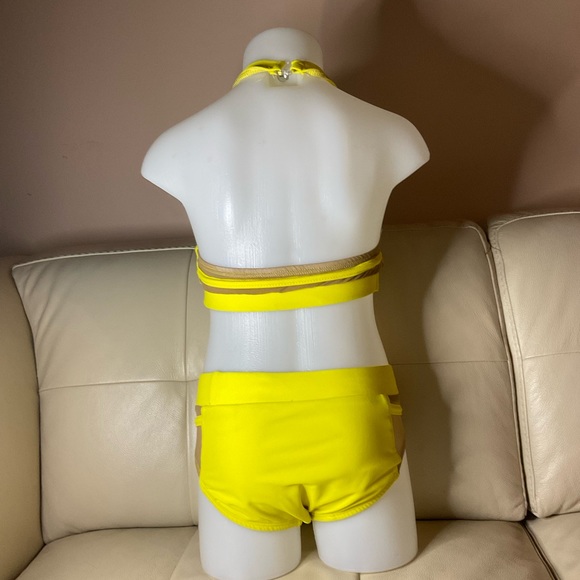 AADANCE 2 piece #66 - Picture 2 of 3